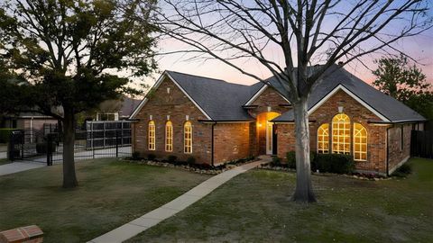 3004 Saint Lynda Drive Mansfield TX 76063