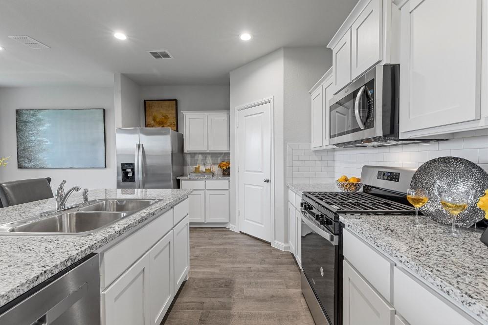 198 BAY MEADOWS Lane