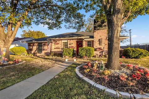 Tiny photo for 1718 Oak Post Drive, Terrell, TX 75160 (MLS # 21099162)
