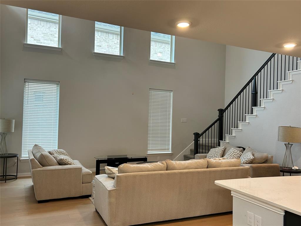 Justin, Texas 76247, United States, 3 Bedrooms Bedrooms, ,2 BathroomsBathrooms,Residential,Active,212212