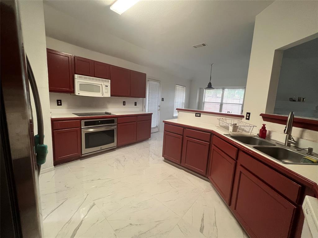 1714 Chatham Lane