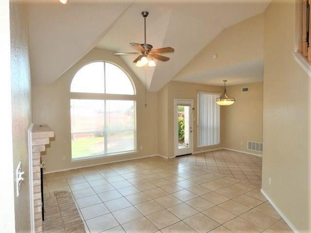 Photo of 2713 Clearwater Drive, Mesquite, TX 75181 (MLS # 21016709)