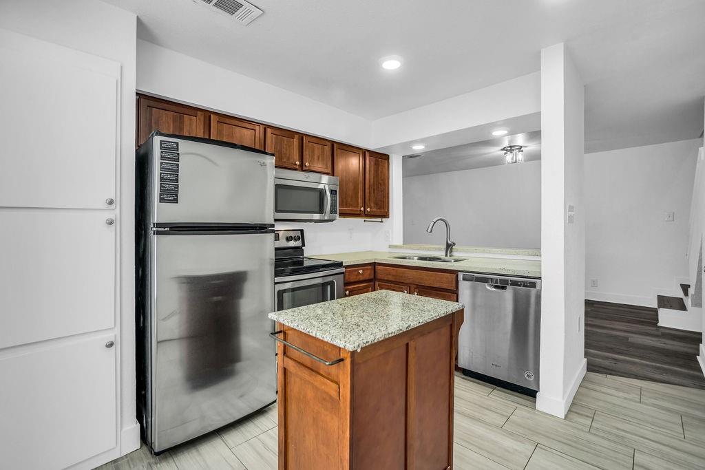 Parkside Cedar Spgs Condo - Residential Lease