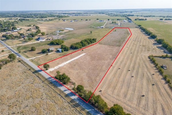 835 COMBINE RD, SEAGOVILLE, TX 75159 - Image 6e9a883cbecafd2fdd4740839a8b7a6a/3188564222