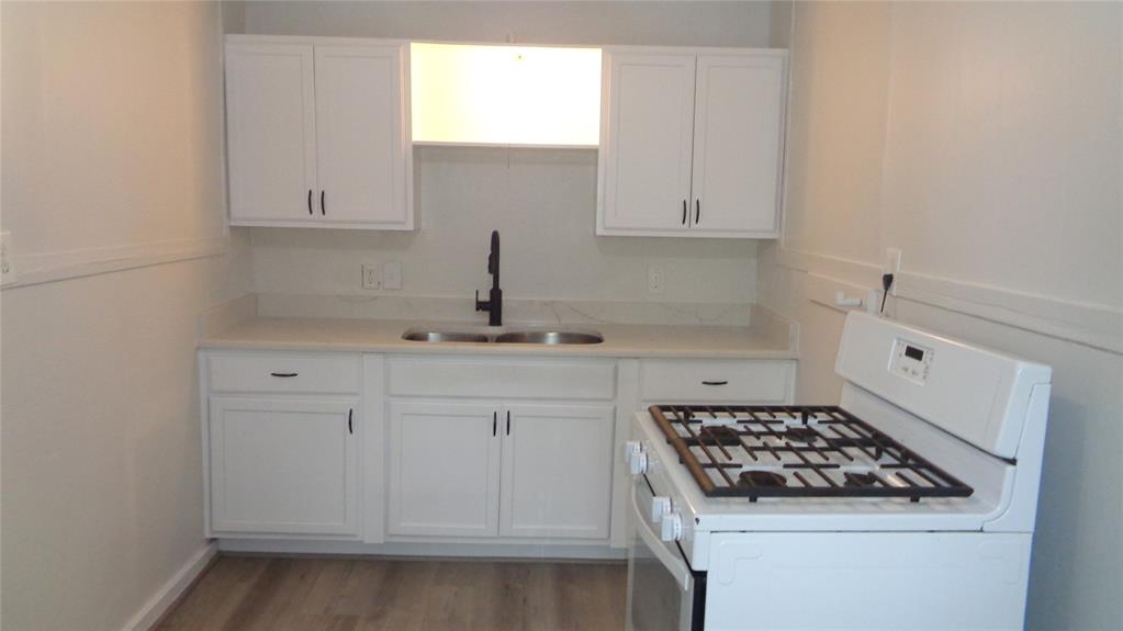 Mccallums - Residential Lease