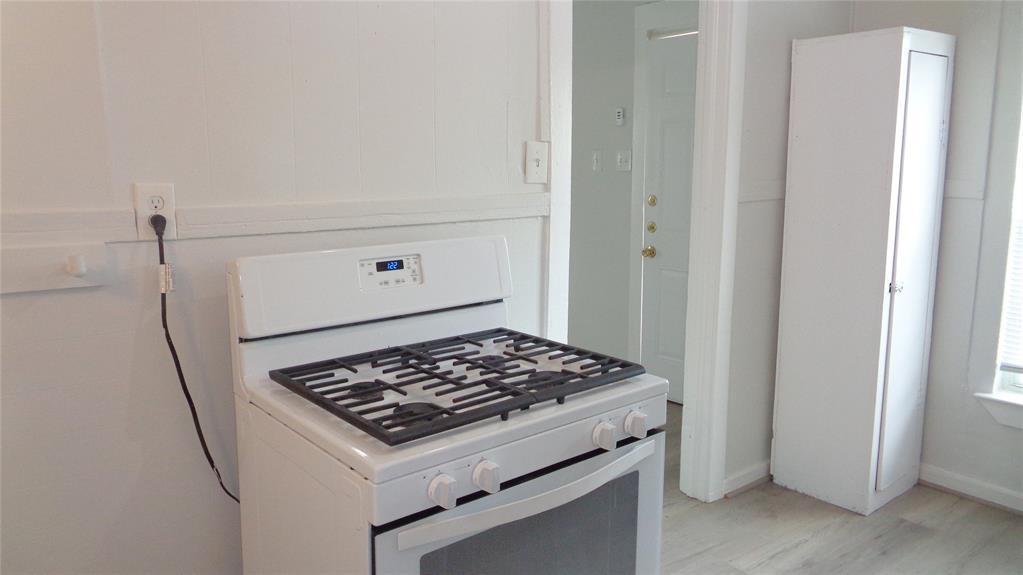 Mccallums - Residential Lease