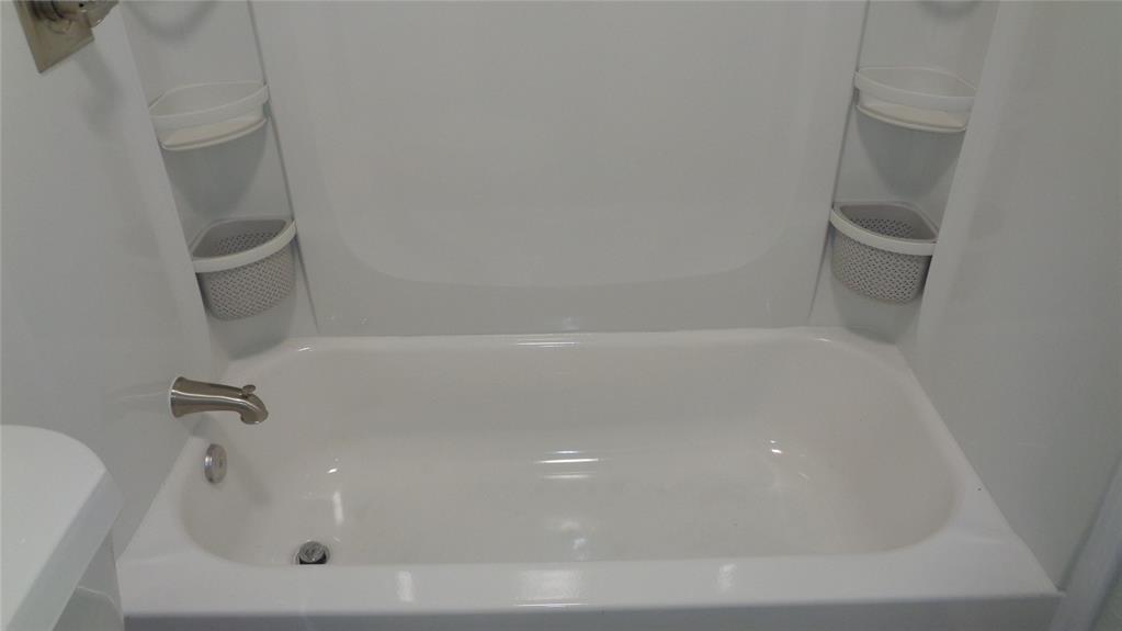 Mccallums - Residential Lease