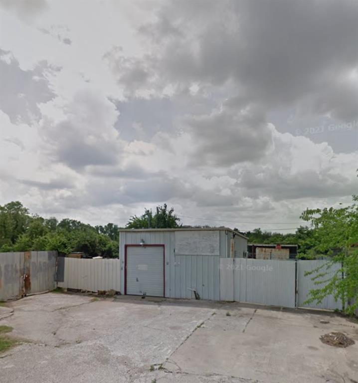 Photo of 5904 Etsie Street, Fort Worth, TX 76117 (MLS # 21383851)