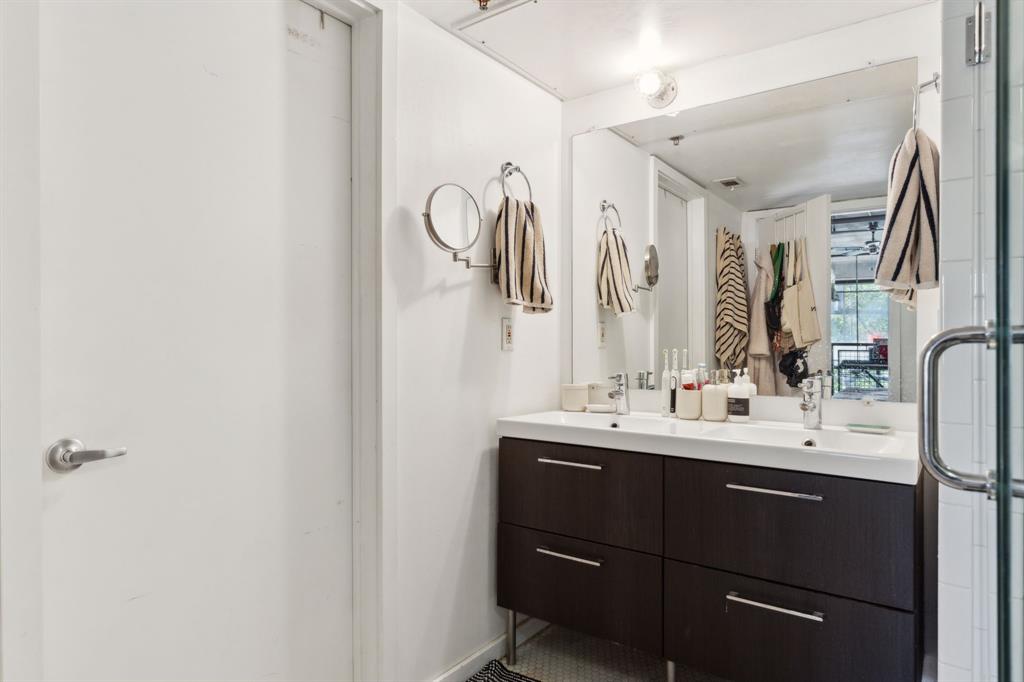 588 Condos - Residential Lease