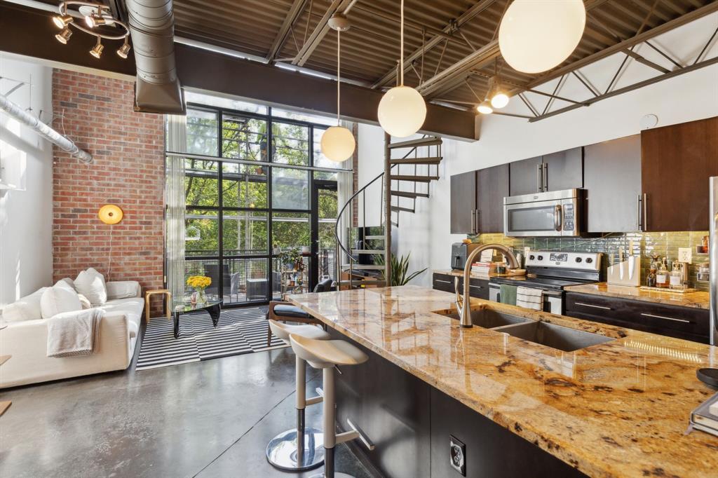 588 Condos - Residential Lease