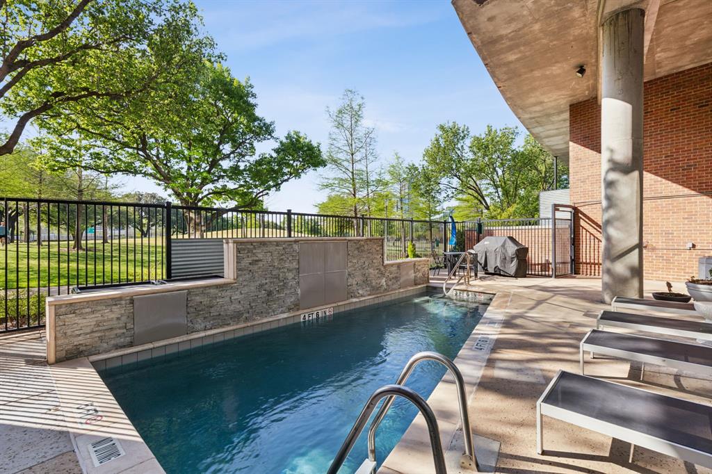 588 Condos - Residential Lease