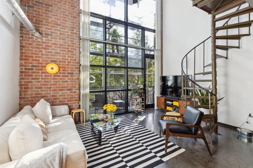 588 Condos - Residential Lease