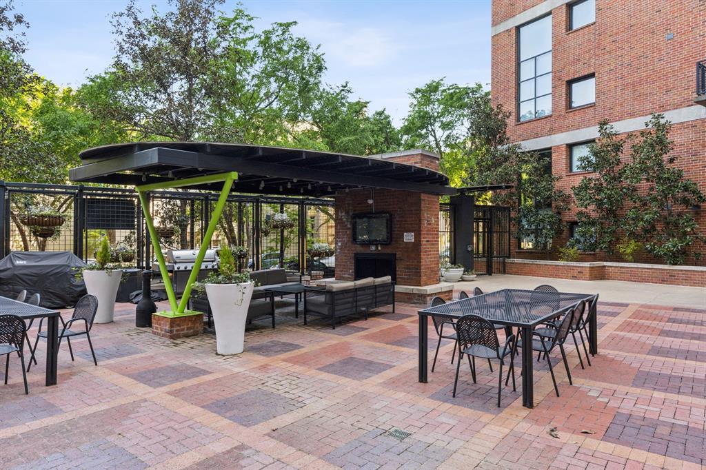 588 Condos - Residential Lease