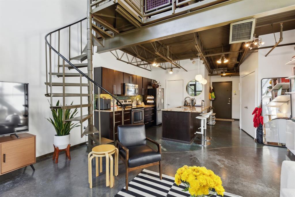 588 Condos - Residential Lease