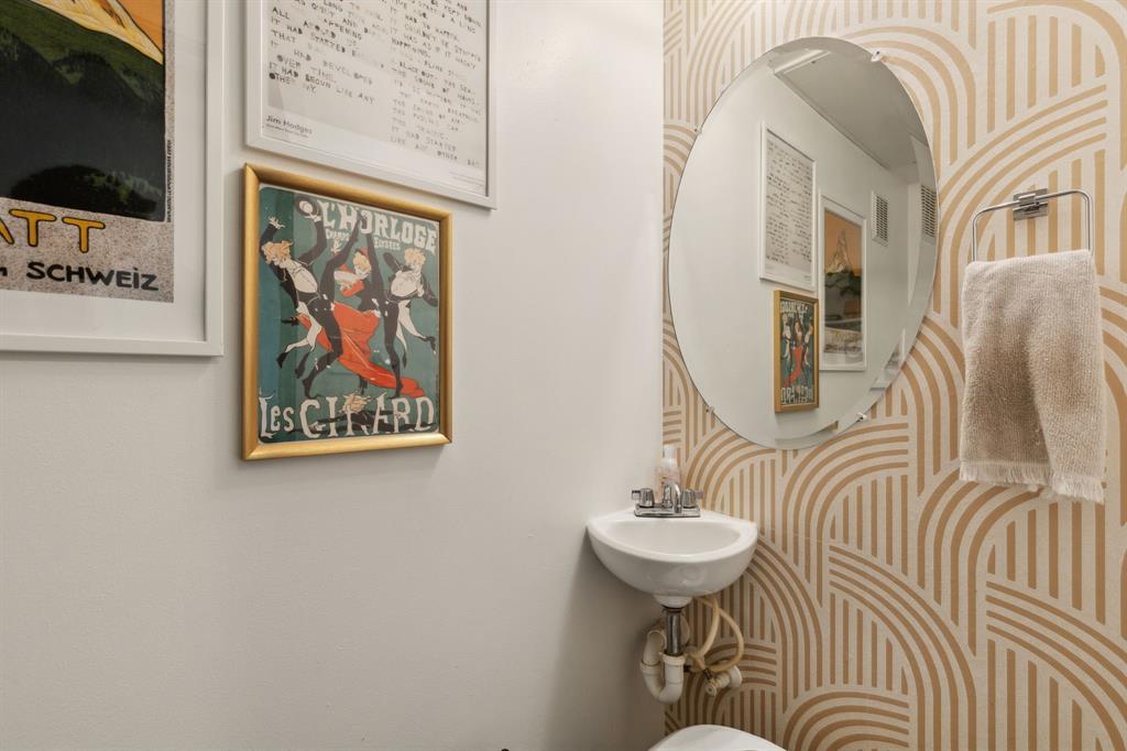 588 Condos - Residential Lease