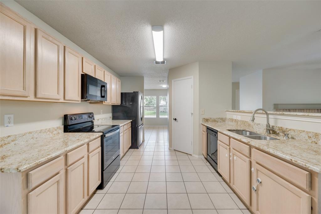 Meadowcreek Estates Ph IV - Residential Lease