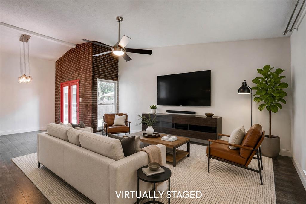 500 Moss Hill Lane