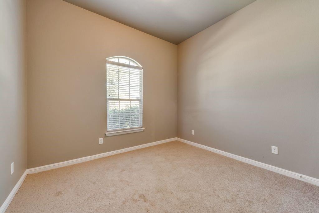 Fossil Park Estates - Residential Lease