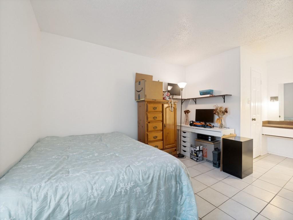 Condo - Residential