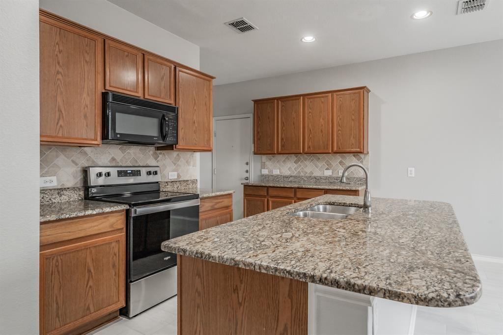 Lakewood Ph 03 - Residential Lease