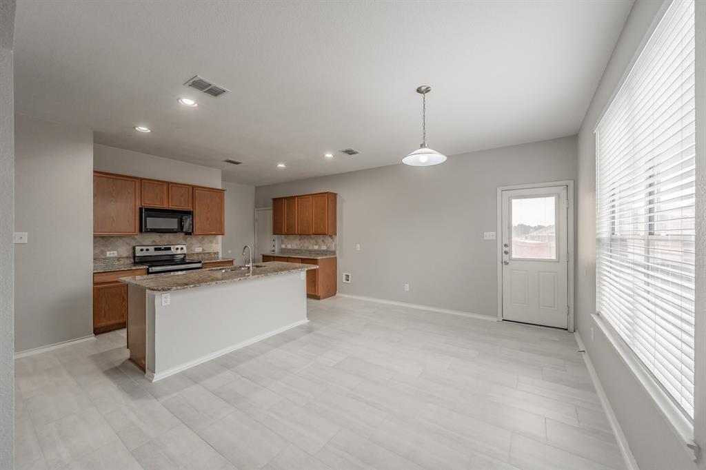 Lakewood Ph 03 - Residential Lease