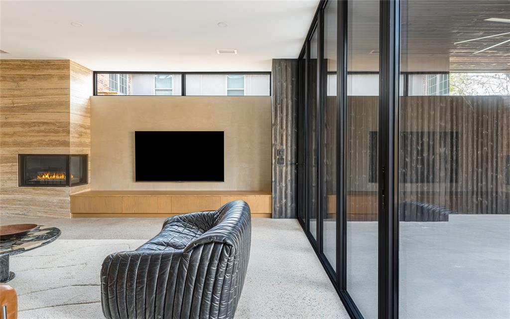 Llano Place - Residential