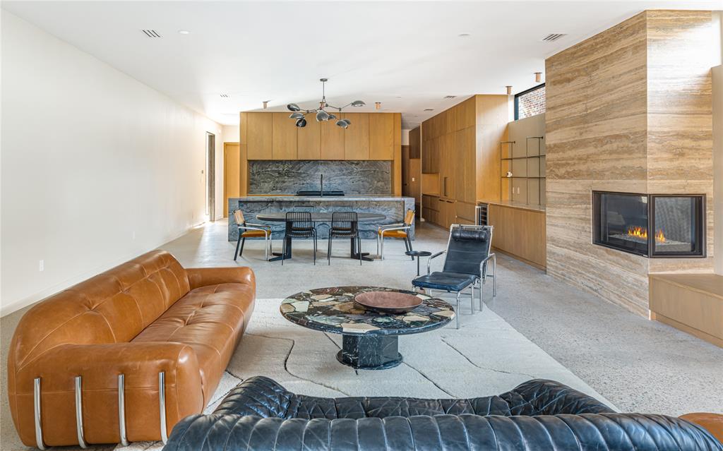 Llano Place - Residential