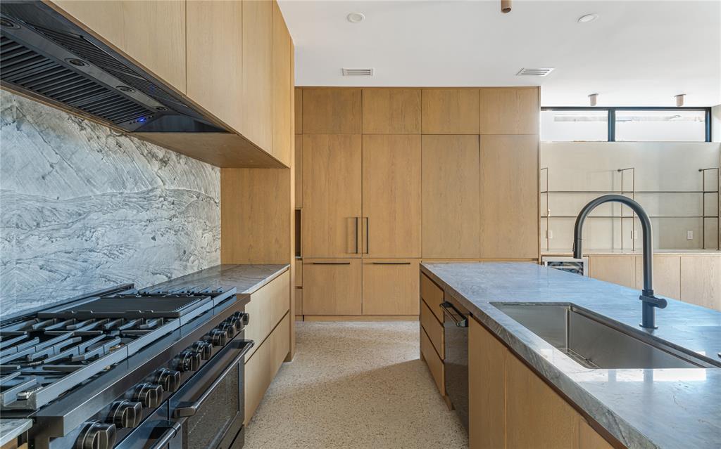 Llano Place - Residential