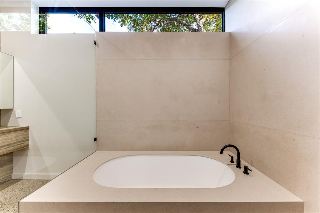 Llano Place - Residential