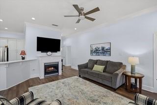 Hollycreek Village - Residential