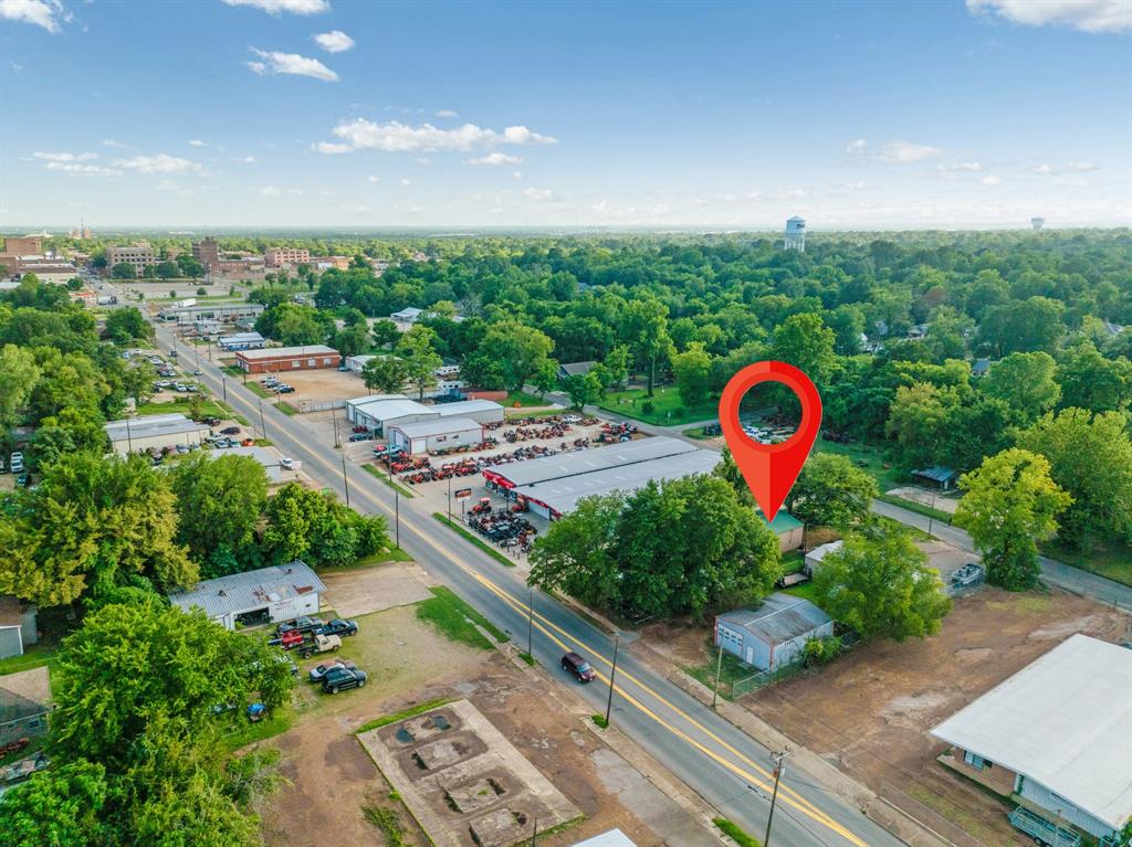 City Of Paris .33AC - Commercial Sale