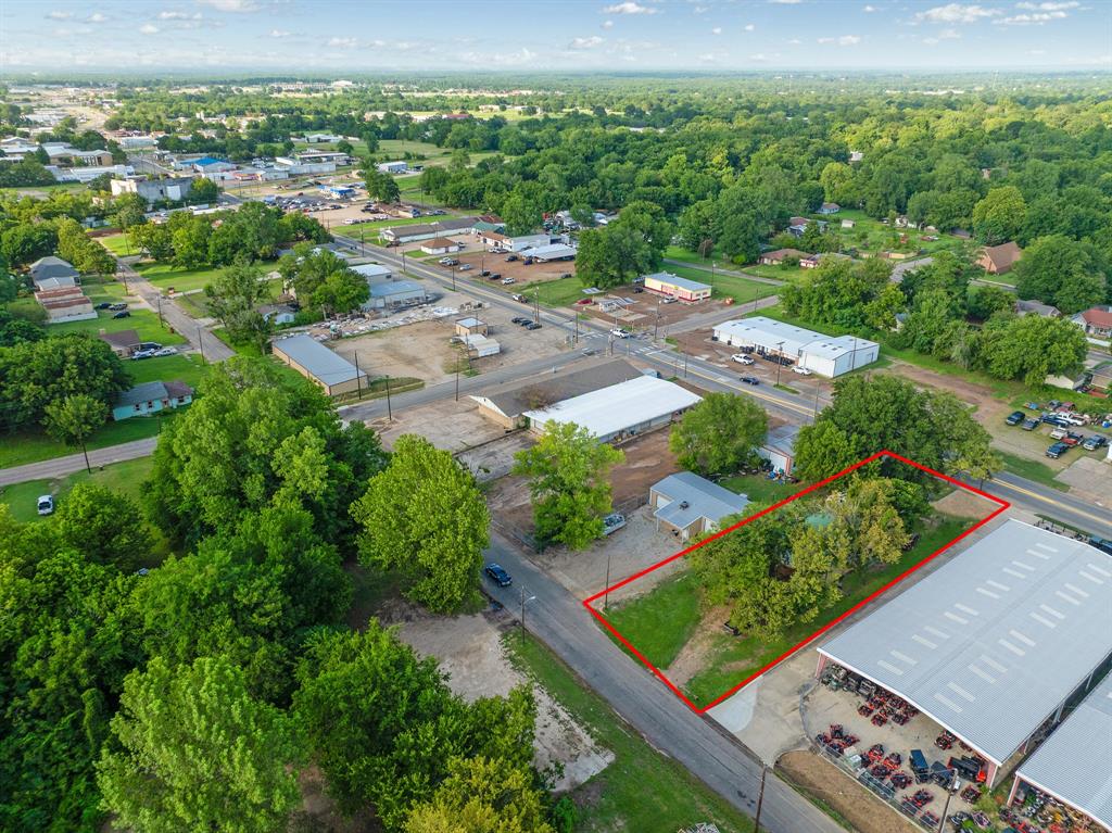 City Of Paris .33AC - Commercial Sale