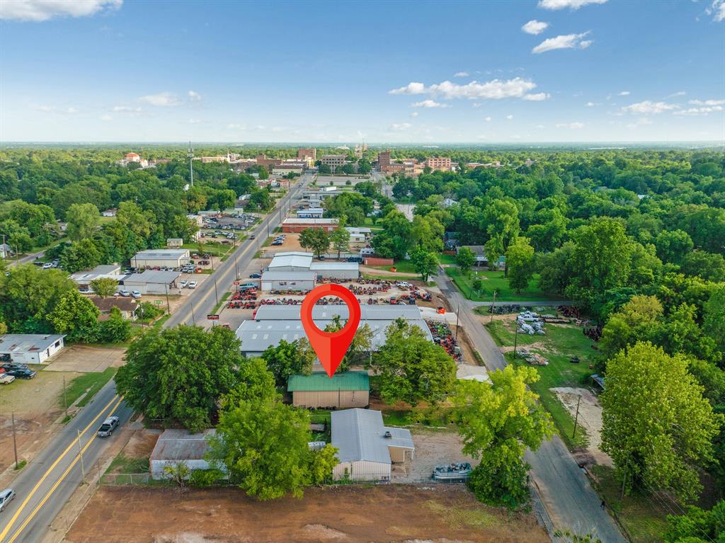 City Of Paris .33AC - Commercial Sale