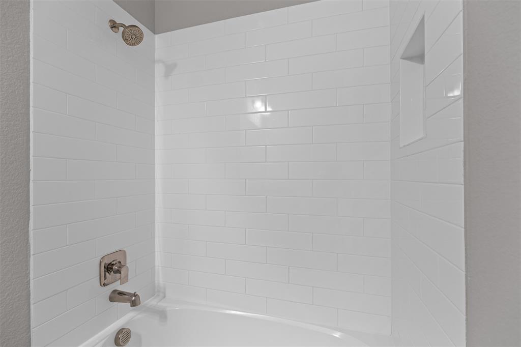 Grand Prairie, Texas 76065, United States, 4 Bedrooms Bedrooms, ,2 BathroomsBathrooms,Residential,Active,136097