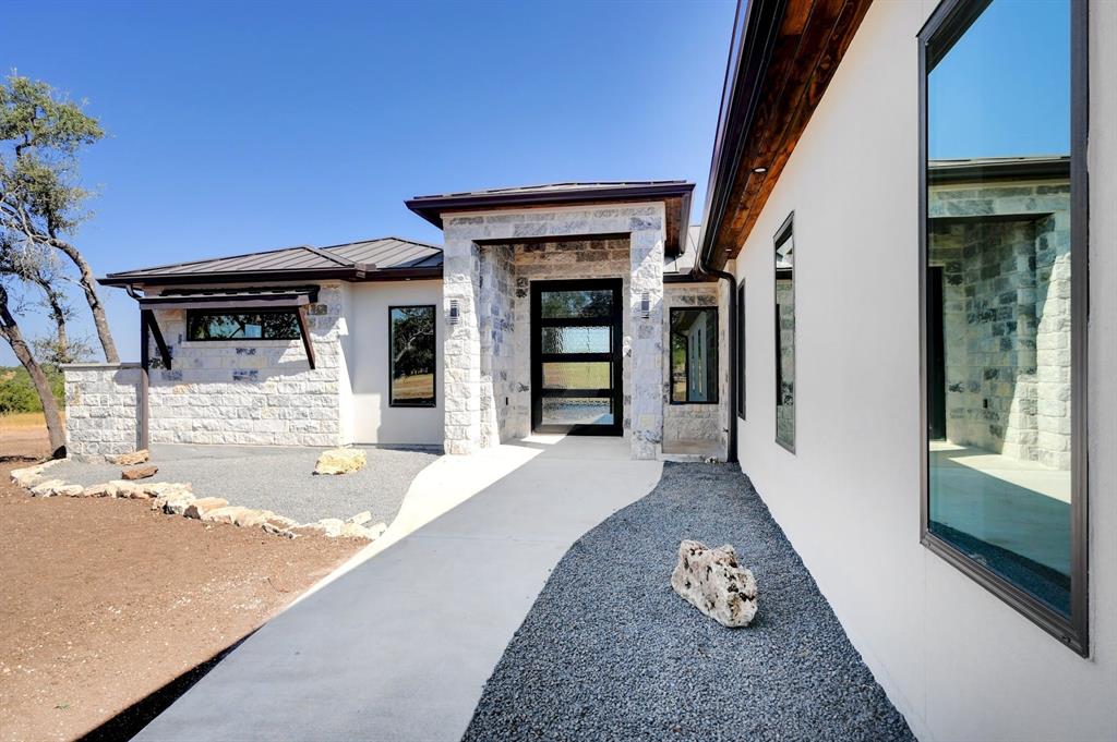 571 E Flying Owl Drive