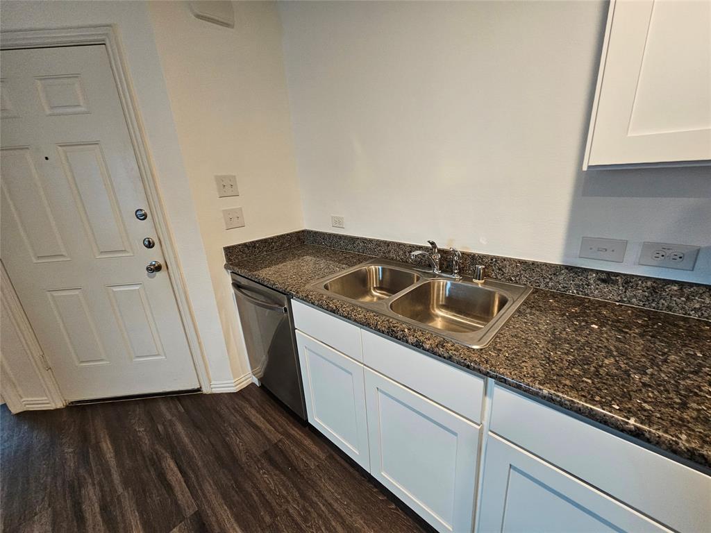 Wallenburg Place Add - Residential Lease