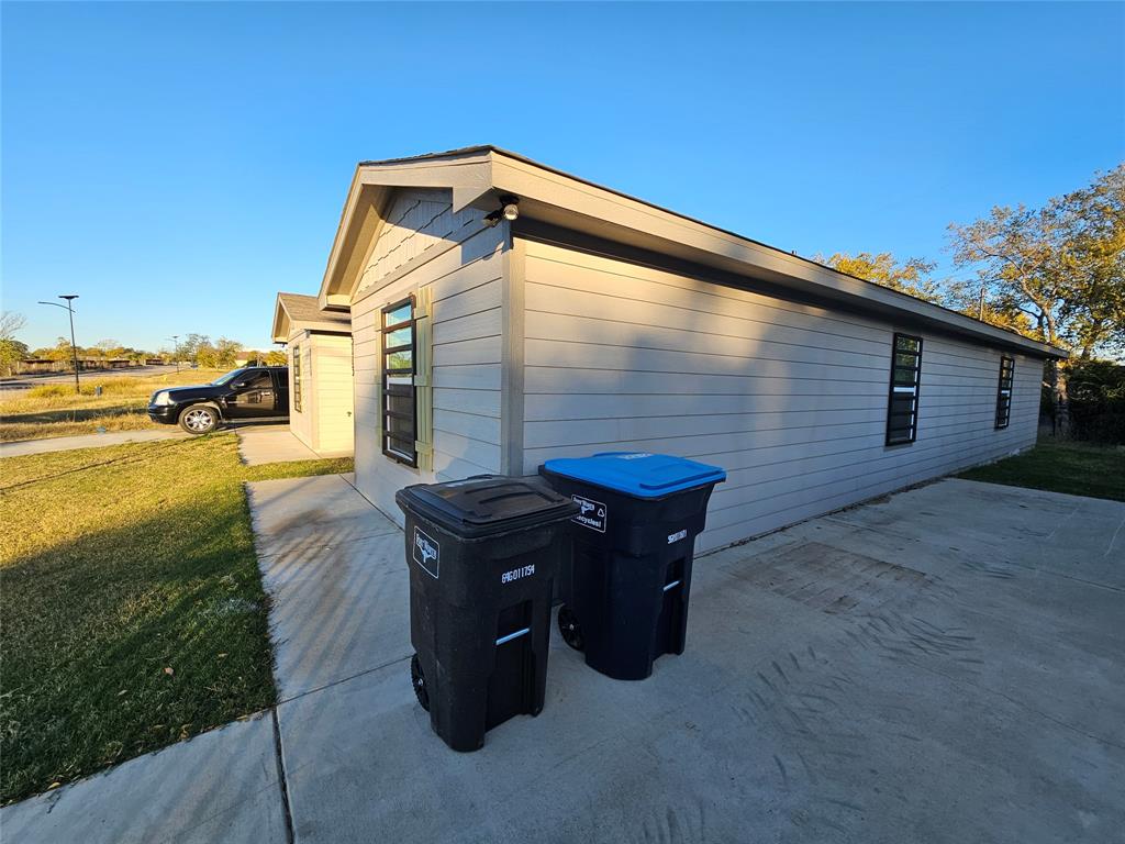 Wallenburg Place Add - Residential Lease