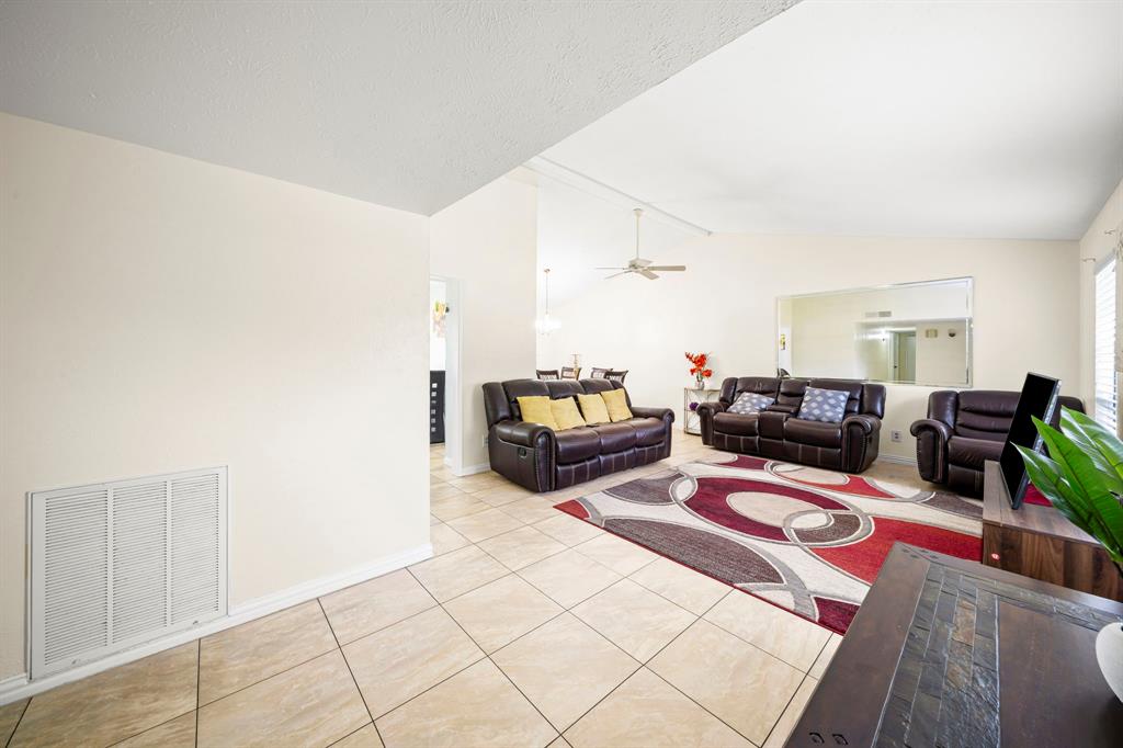 2121 Newbury Drive