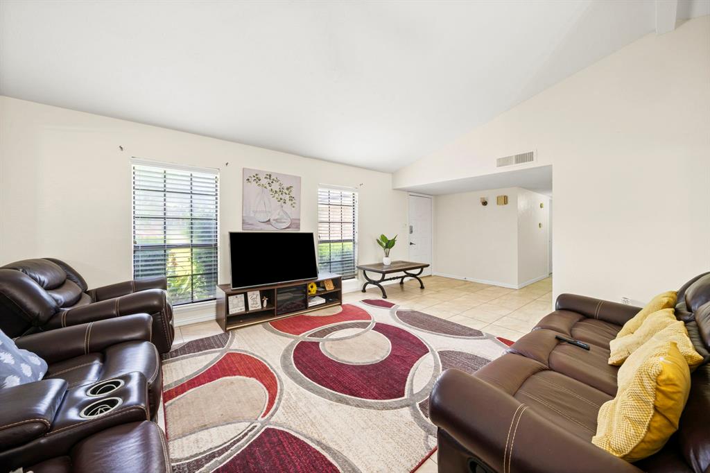 2121 Newbury Drive