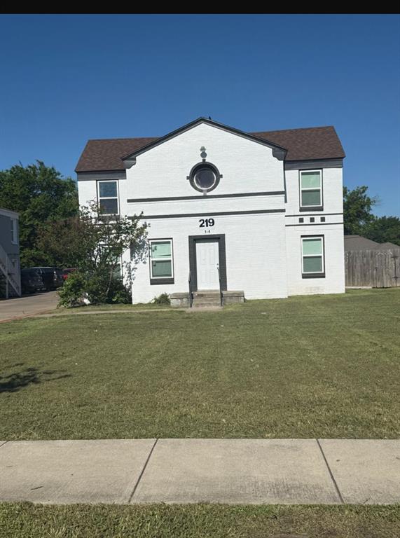 219 SE 13th 4