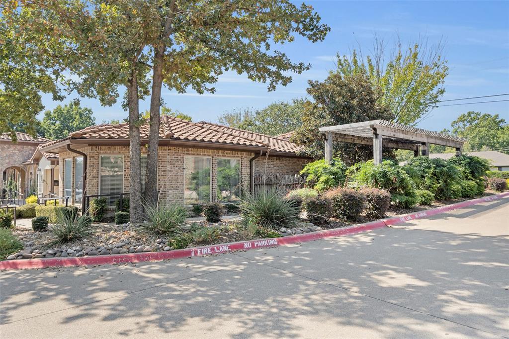 550 N Walnut Creek Drive 100