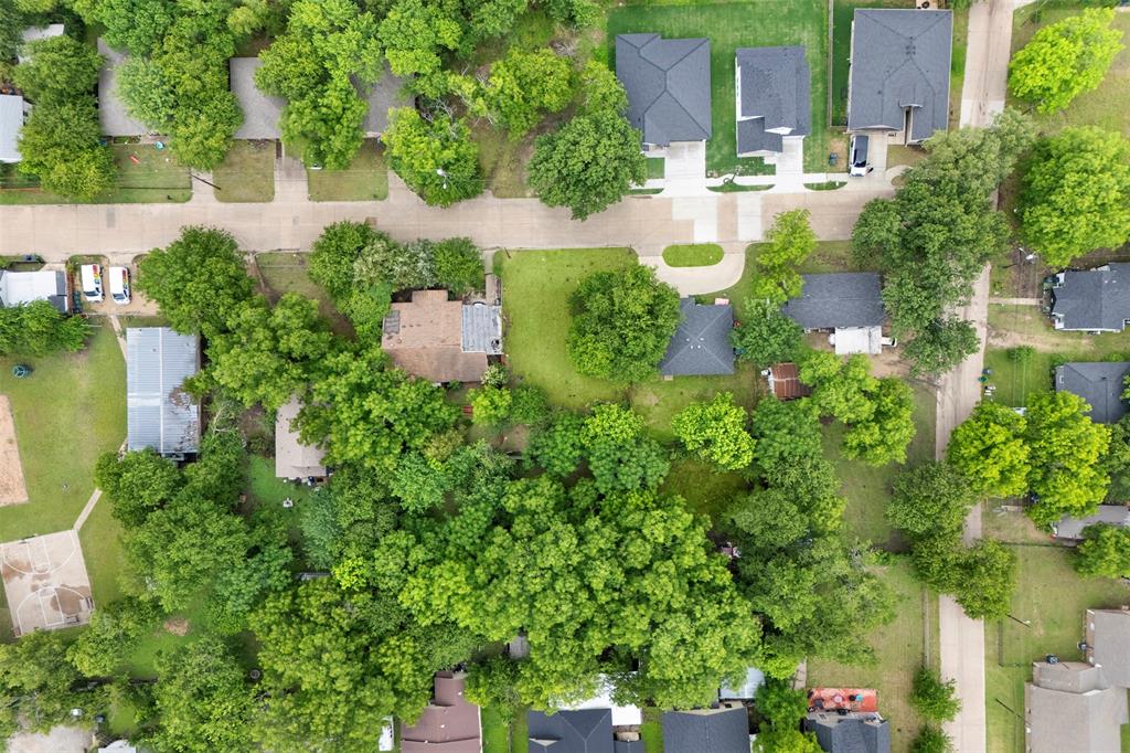 Town - Waxahachie - Land