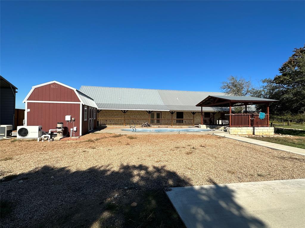 1689 County Road 295
