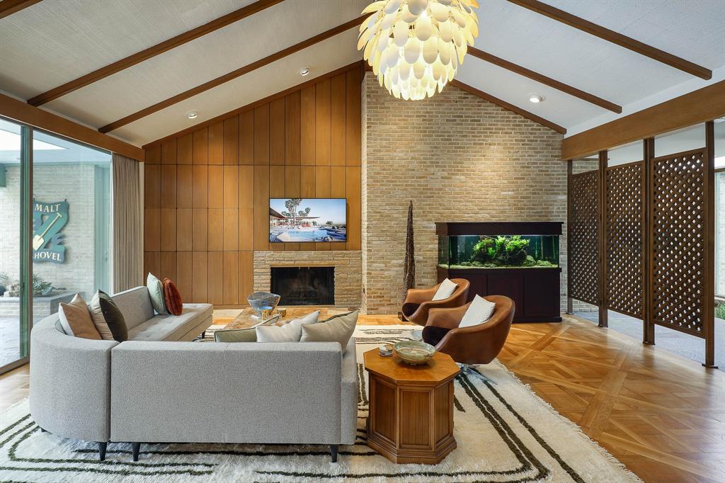 Sam Dealey Estates - Residential