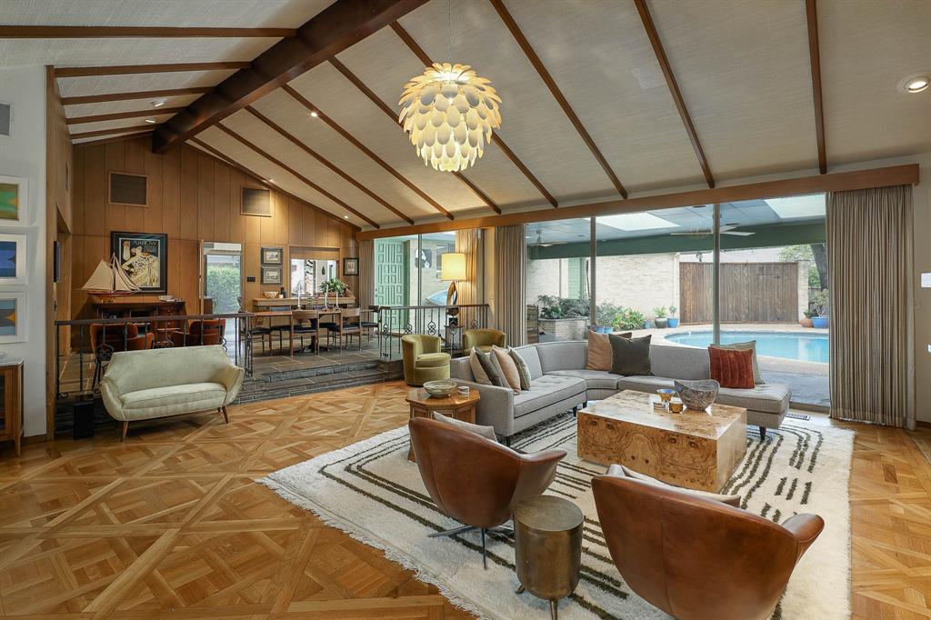 Sam Dealey Estates - Residential