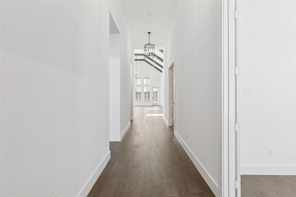 2111 Spiderlilly Lane