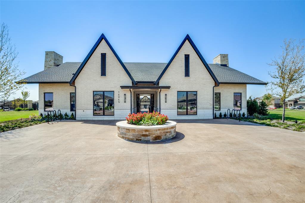 TRAILS OF ELIZABETH CREEK - Residential Lease