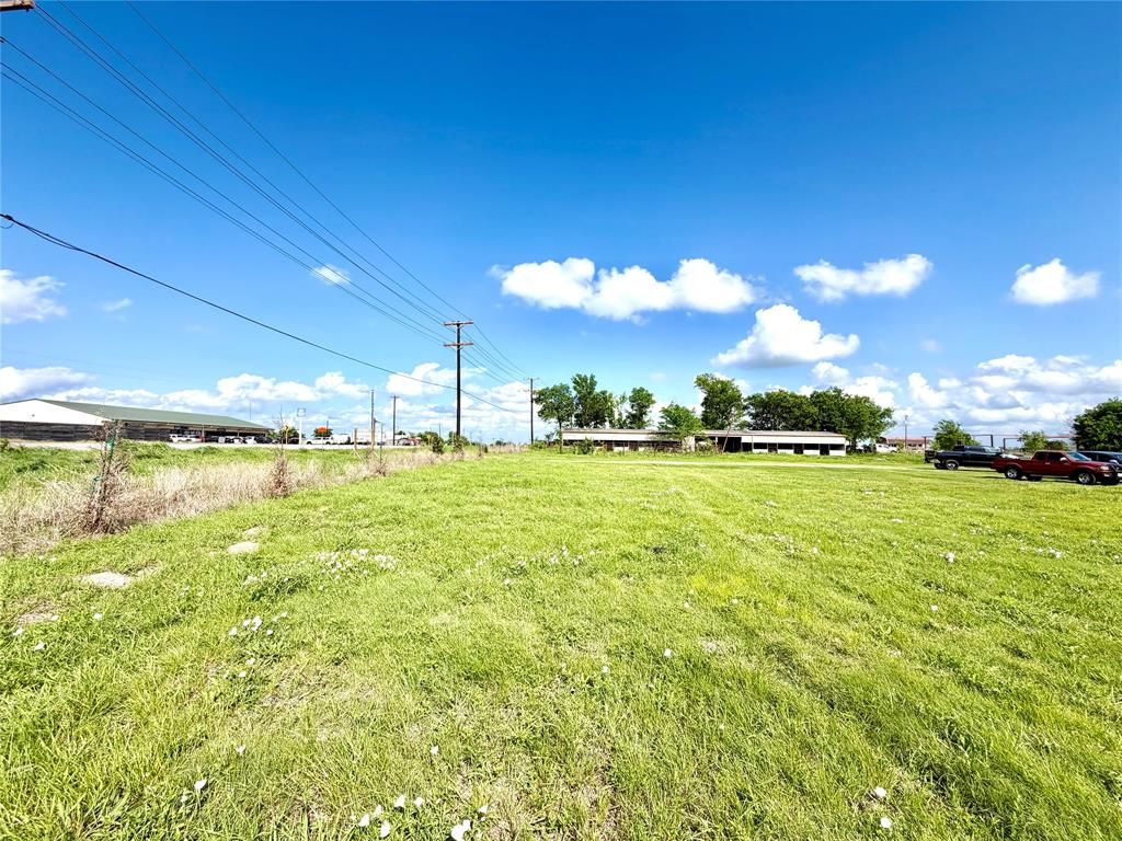 Photo of 4827 Tx-276, Rockwall, TX 75032 (MLS # 21238290)