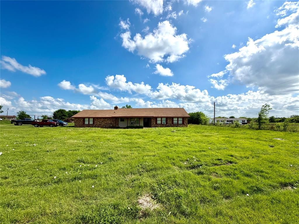 Photo of 4827 Tx-276, Rockwall, TX 75032 (MLS # 21238290)