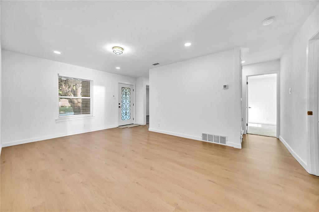 808 Hillcrest Drive